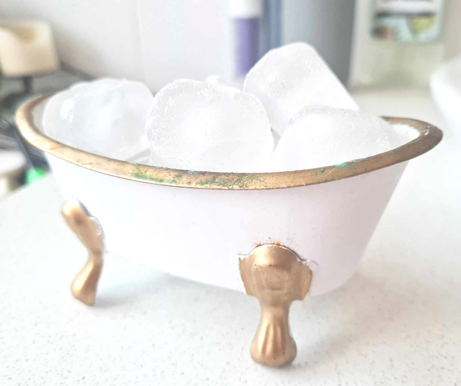 A miniature bath with ice in it.