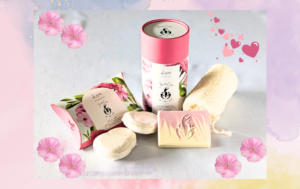 The BathCalm Love Experience features a 400g Bath Meditation Soak, a 2 pack of Shower Clouds, Soap and Loofah. Of course, they contain those magical crystals - Epsom salts!
